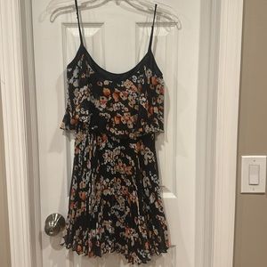 Bebe floral dress size XS